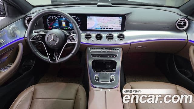 Mercedes-Benz E-Class 2021 — Фото 7/20