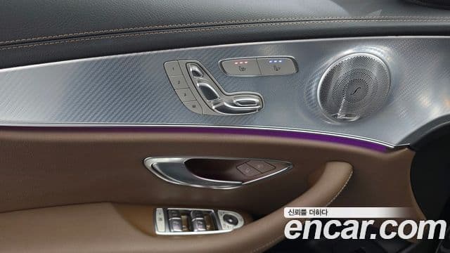 Mercedes-Benz E-Class 2021 — Фото 13/20