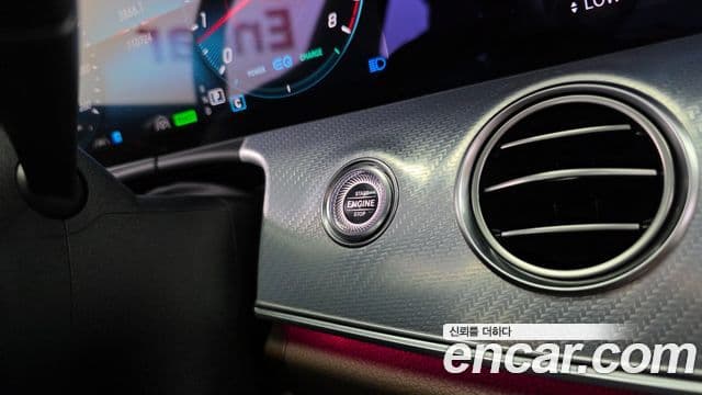Mercedes-Benz E-Class 2021 — Фото 17/20