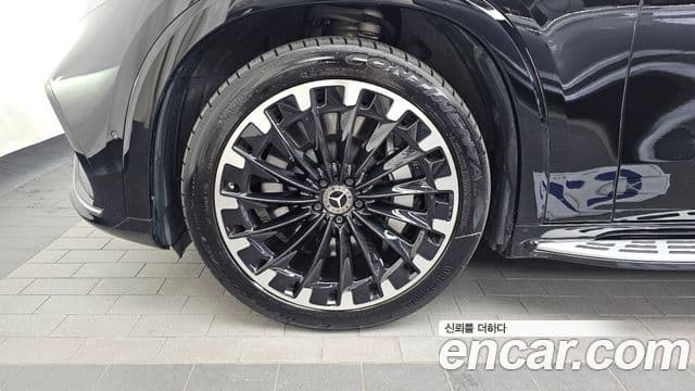 Mercedes-Benz EQS SUV 2023 — ფოტო 10/39