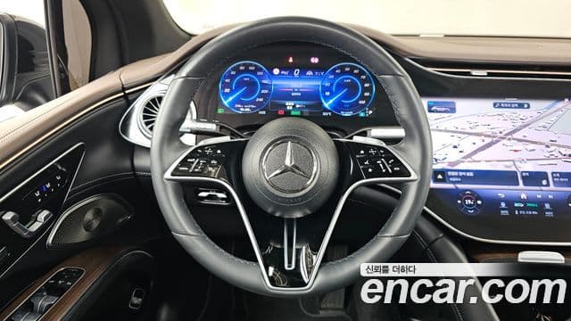 Mercedes-Benz EQS SUV 2023 — ფოტო 30/39