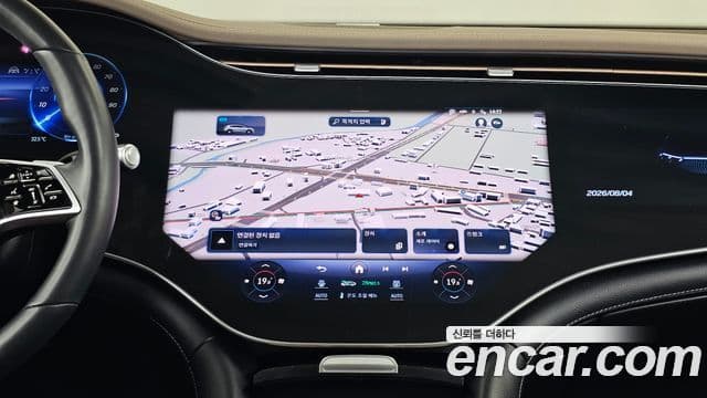 Mercedes-Benz EQS SUV 2023 — ფოტო 32/39