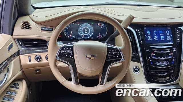 Cadillac Escalade 2020 — Фото 13/20
