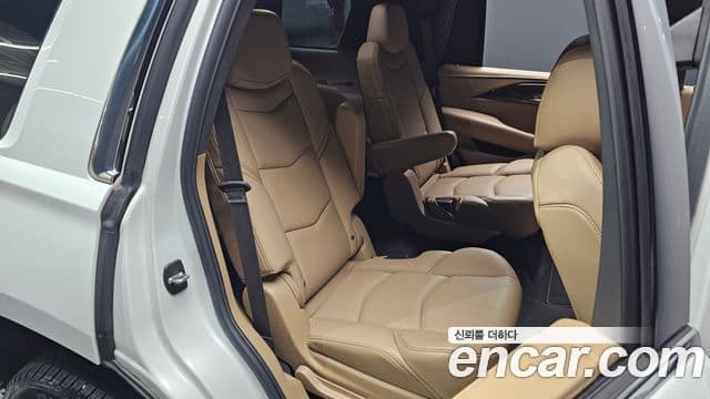 Cadillac Escalade 2020 — Photo 34/34