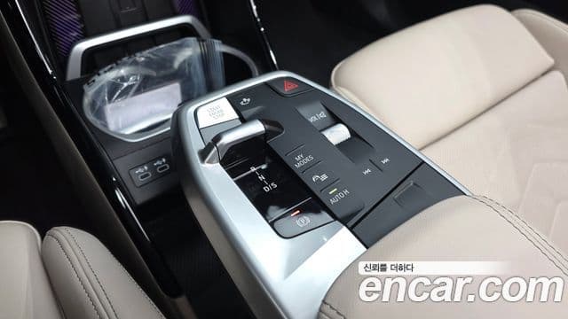 BMW X1 2023 — Photo 28/33