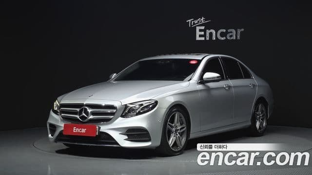 Mercedes-Benz E-Class 2019 — Фото 1/20