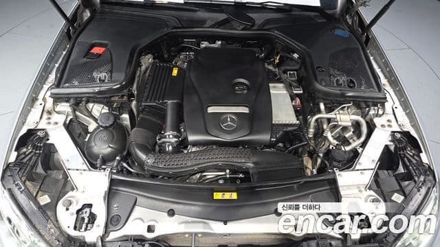 Mercedes-Benz E-Class 2019 — Фото 6/20