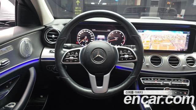 Mercedes-Benz E-Class 2019 — Фото 13/20