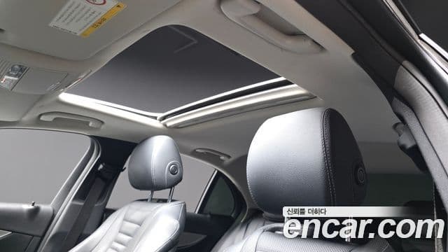 Mercedes-Benz E-Class 2019 — Фото 17/20