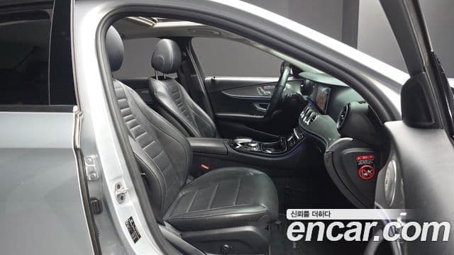 Mercedes-Benz E-Class 2019 — Şəkil 1/36