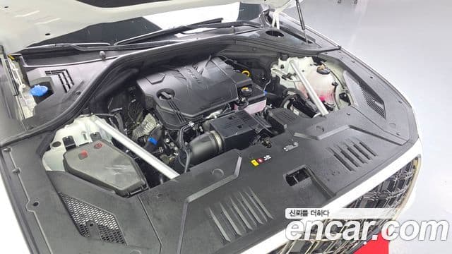 Genesis GV70 2025 — Photo 19/31