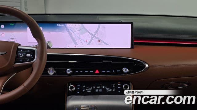 Genesis GV70 2025 — Photo 15/31