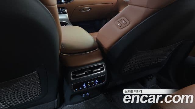 Genesis GV70 2025 — Photo 3/31
