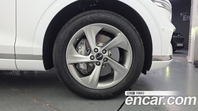 Genesis GV70 2025 — ფოტო 30/31