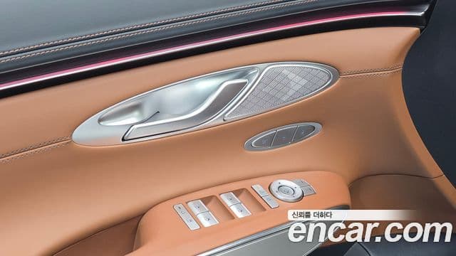 Genesis GV70 2025 — Photo 14/31