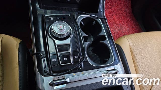 Kia Carnival 2021 — Фото 9/20