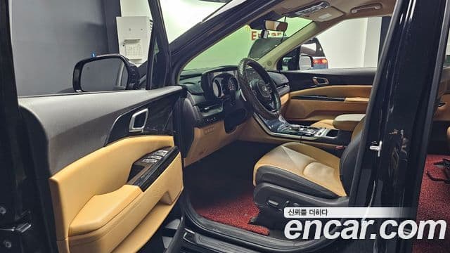 Kia Carnival 2021 — Фото 10/20