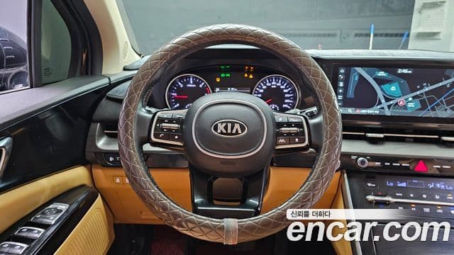 Kia Carnival 2021 — Фото 13/20