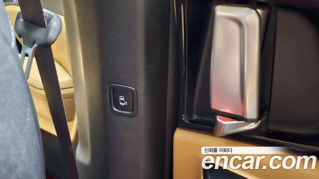 Kia Carnival 2021 — Фото 19/20