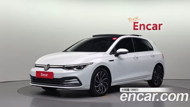 Volkswagen Golf 2023 — ფოტო 15/34