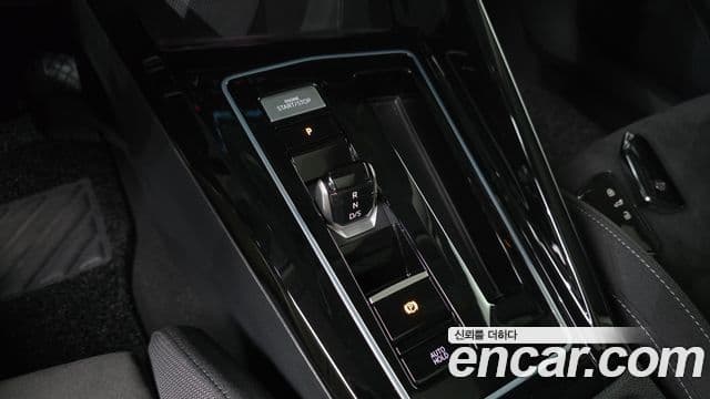 Volkswagen Golf 2023 — ფოტო 17/34