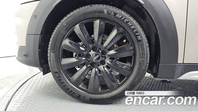 Mini Cooper Countryman 2023 — Şəkil 4/32