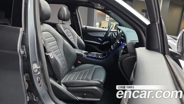 Mercedes-Benz GLC-Class 2020 — Şəkil 16/30