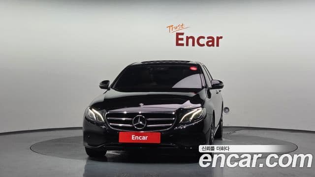 Mercedes-Benz E-Class 2020 — Фото 3/20