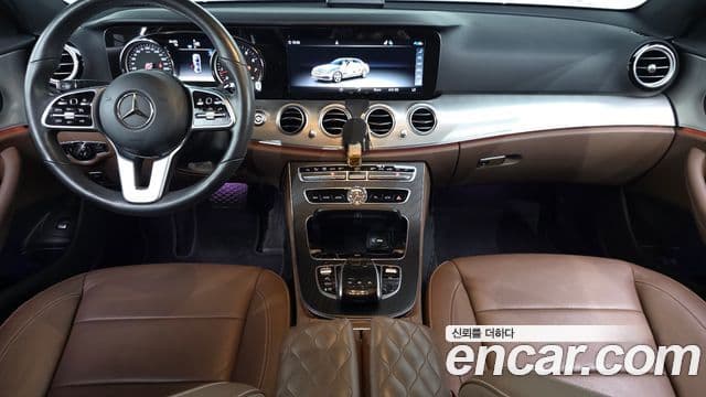 Mercedes-Benz E-Class 2020 — Фото 7/20