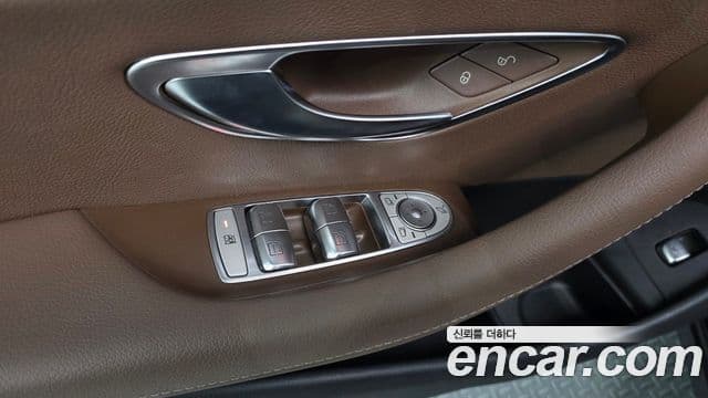 Mercedes-Benz E-Class 2020 — ფოტო 6/33