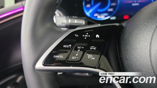 Mercedes-Benz EQS SUV 2023 — ფოტო 25/39