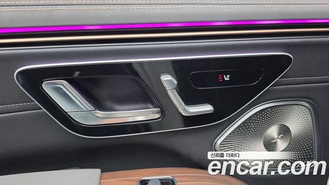 Mercedes-Benz EQS SUV 2023 — ფოტო 7/39