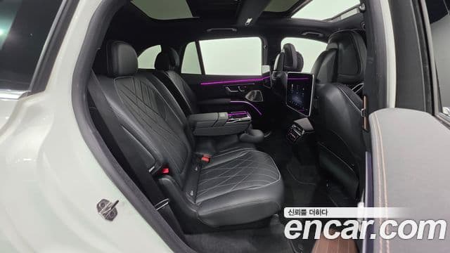 Mercedes-Benz EQS SUV 2023 — ფოტო 26/39