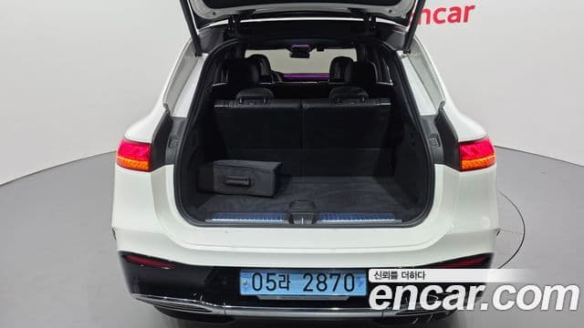 Mercedes-Benz EQS SUV 2023 — ფოტო 17/39