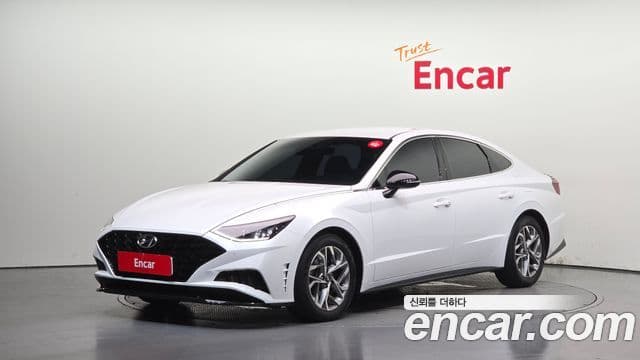 Hyundai Sonata 2022 — Фото 1/20