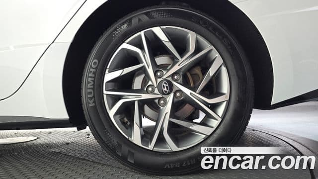 Hyundai Sonata Hybrid 2022 — Şəkil 16/35
