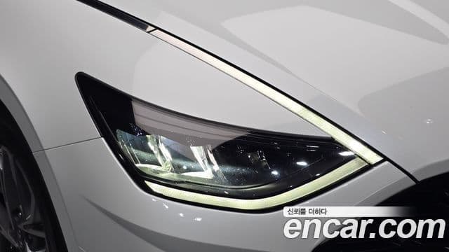 Hyundai Sonata Hybrid 2022 — Şəkil 19/35