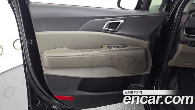 Kia Carnival 2025 — Photo 21/31