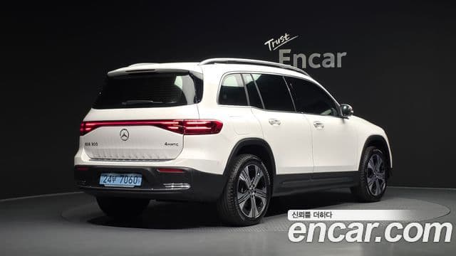 Mercedes-Benz EQB 2025 — ფოტო 7/20