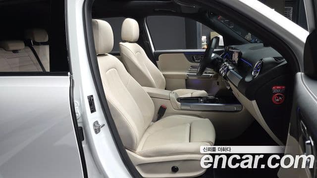 Mercedes-Benz EQB 2025 — ფოტო 10/20