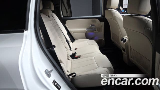 Mercedes-Benz EQB 2025 — ფოტო 2/20