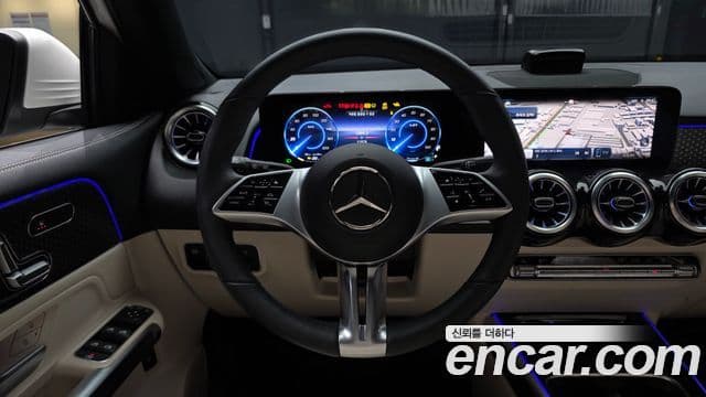 Mercedes-Benz EQB 2025 — ფოტო 17/20