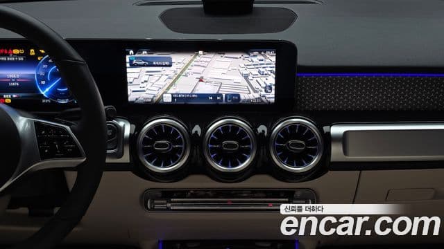 Mercedes-Benz EQB 2025 — ფოტო 6/20