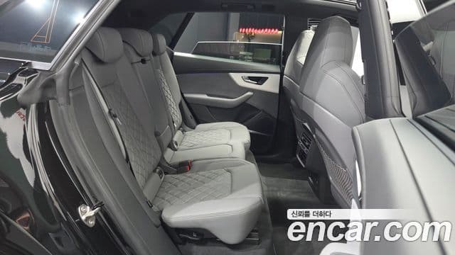 Audi Q8 2025 — Şəkil 9/29