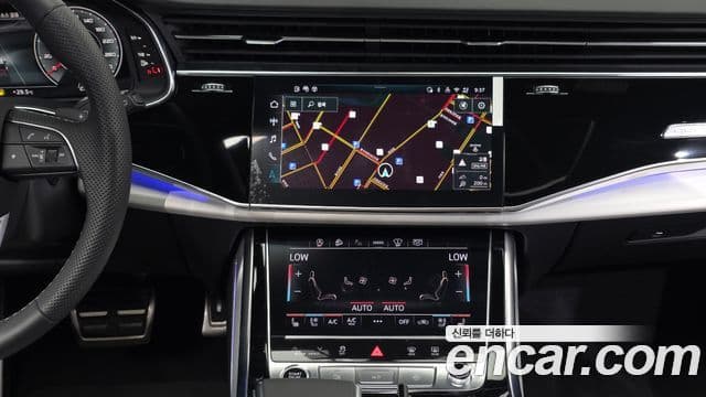 Audi Q8 2025 — ფოტო 7/29