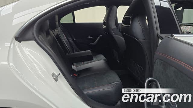 Mercedes-Benz CLA-Class 2023 — Фото 11/20