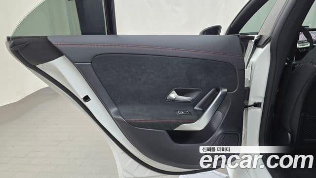 Mercedes-Benz CLA-Class 2023 — Photo 23/30