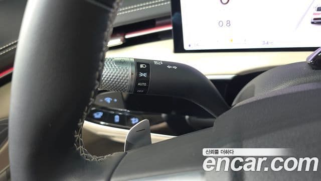 Genesis GV70 2024 — Şəkil 13/29