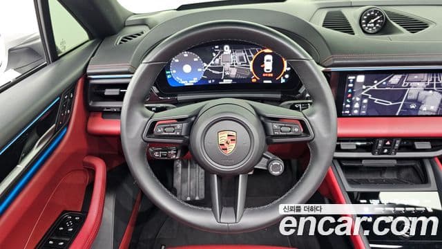 Porsche Macan EV 2025 — Photo 4/34