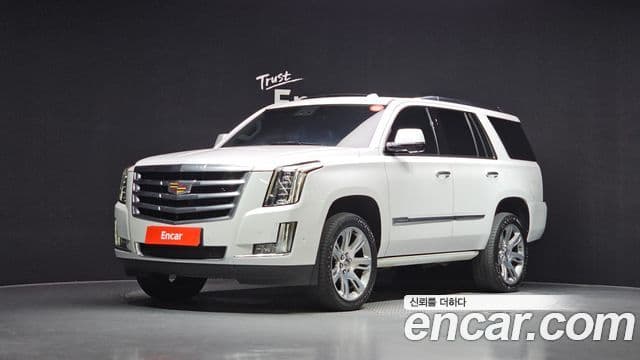 Cadillac Escalade 2020 — Фото 1/20